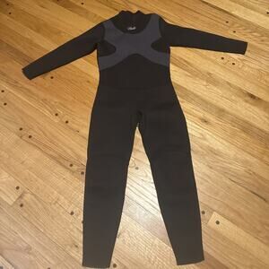 Hevto Adult Full-Body Wetsuit Size 14 Black Gray Swimming Scuba Diving Full Zip